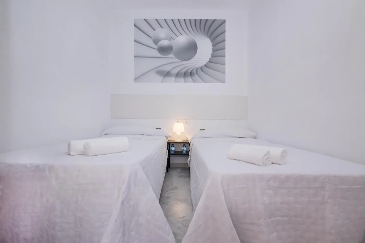 Los Boliches Beach Terrace Aparment 丰希罗拉 0*,